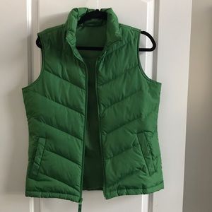 Lands’ End green puffer vest / water resistant